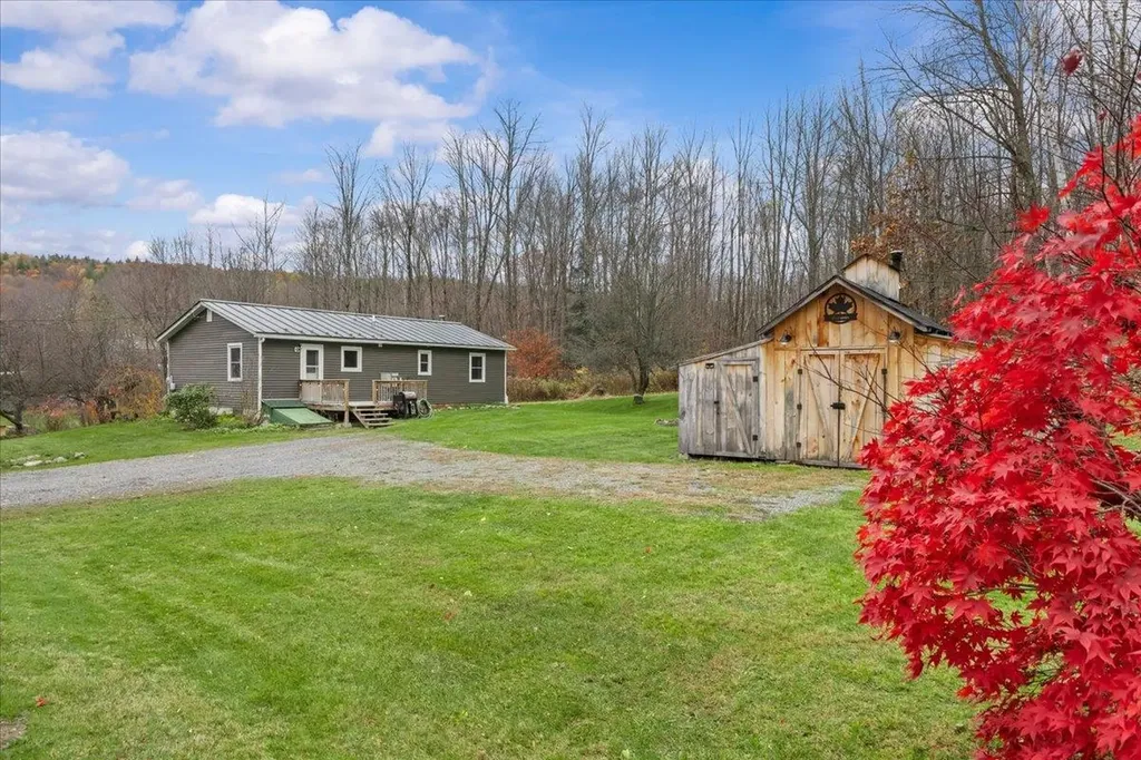 10 Cross Road Milton VT 05468