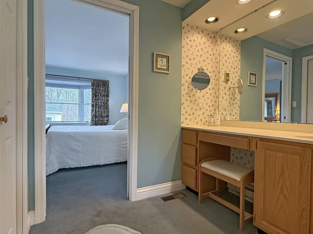 678 Cobb Hill Road Lincoln VT 05443