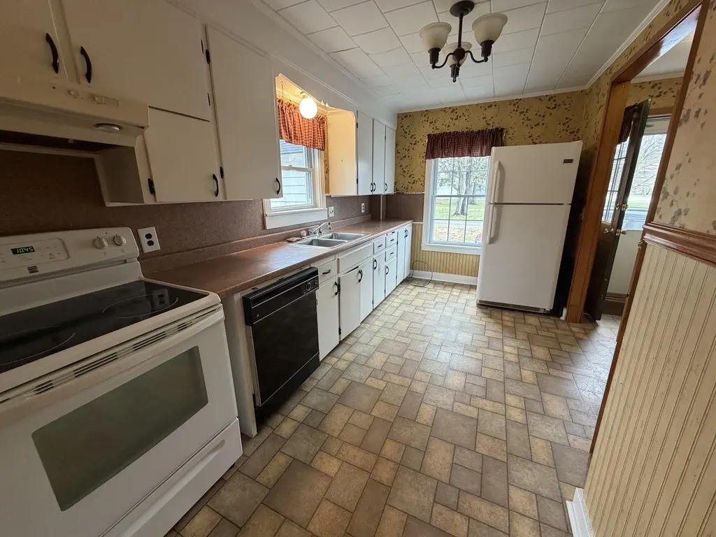 240 Sias Avenue Newport City VT 05855