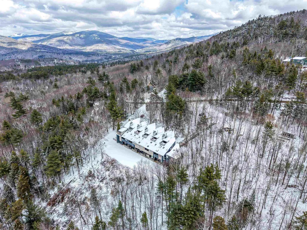34 Weetamoo Trail Campton NH 03223