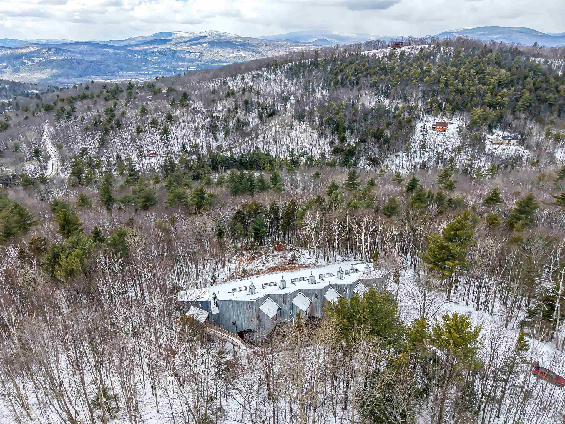 34 Weetamoo Trail Campton NH 03223