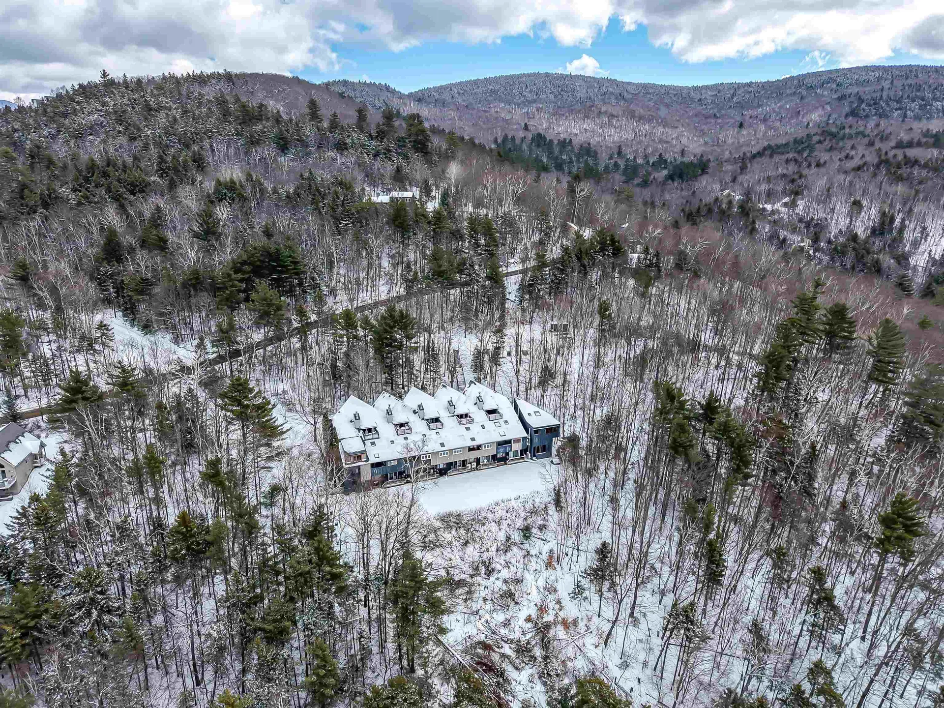 34 Weetamoo Trail Campton NH 03223