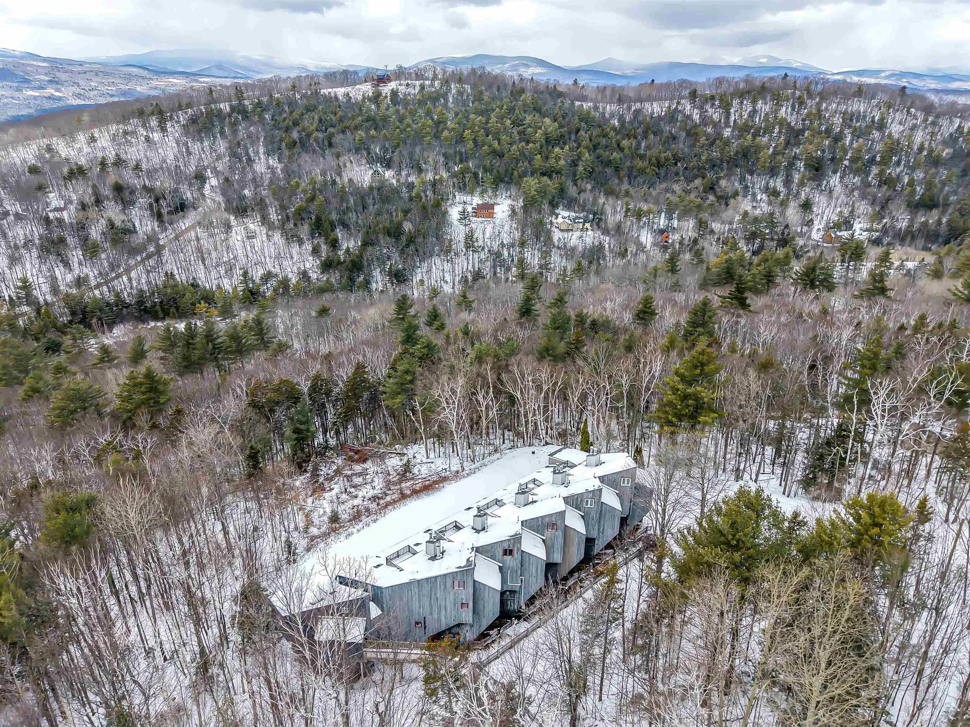 34 Weetamoo Trail Campton NH 03223