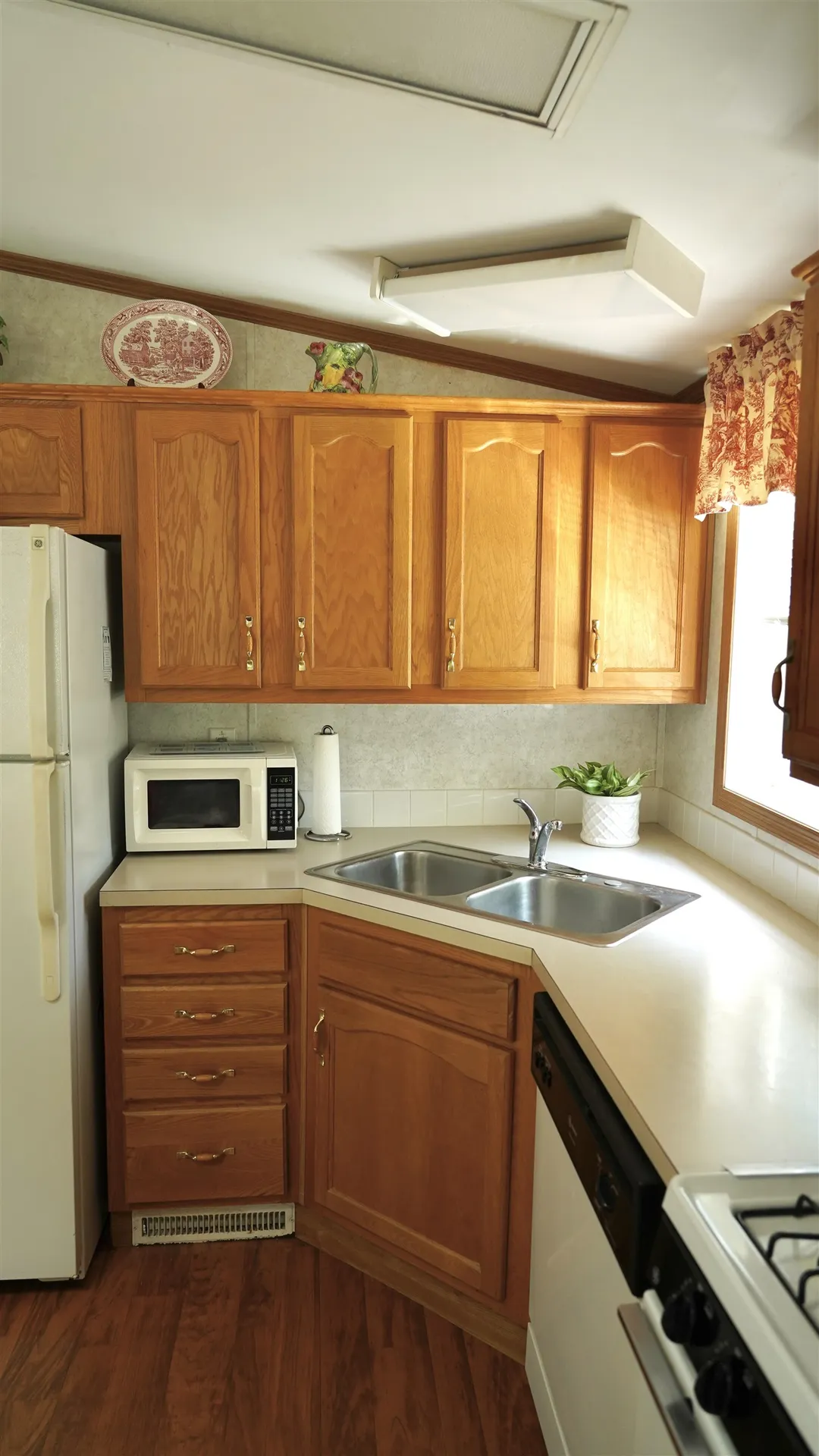 132A Robin Hood Drive Exeter NH 03833