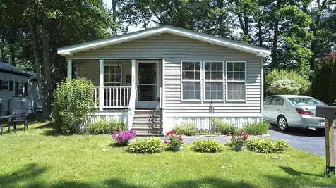 132A Robin Hood Drive Exeter NH 03833