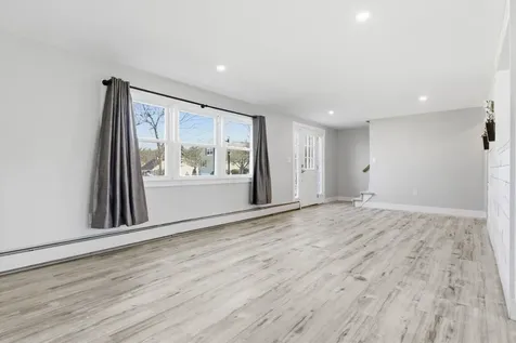 5 Stafford Road Nashua NH 03062