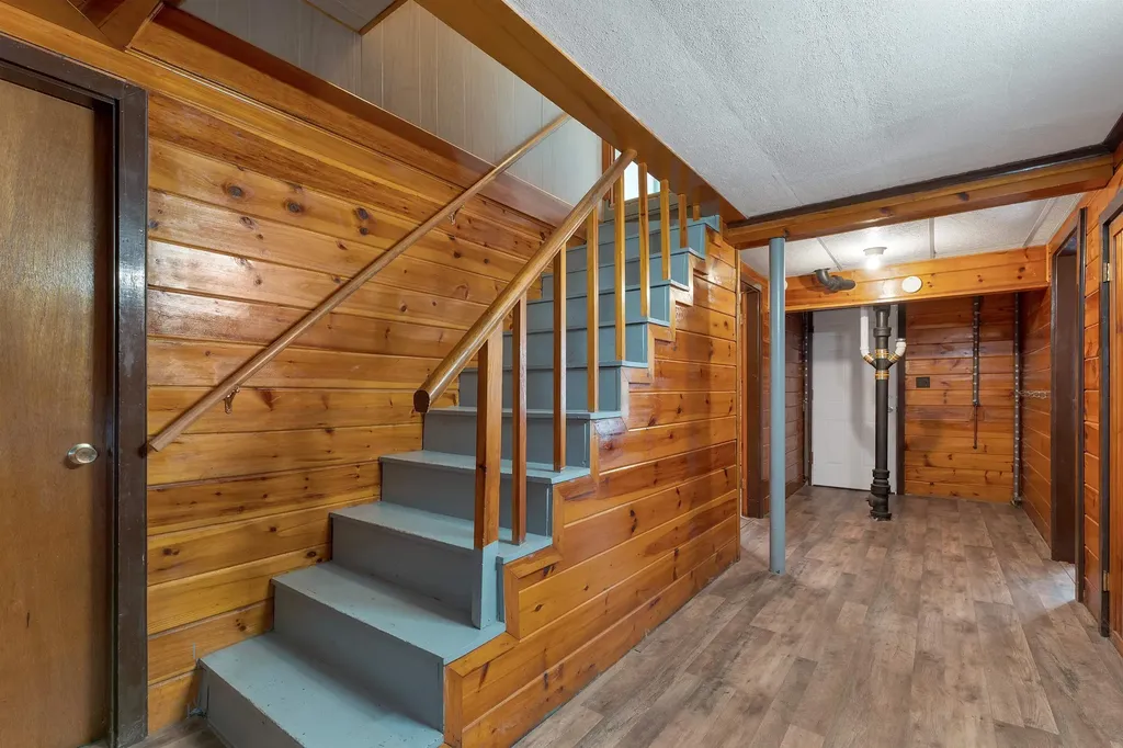 12 Elm Street Sanford ME 04083