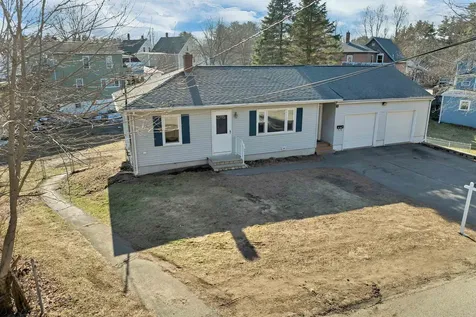 12 Elm Street Sanford ME 04083