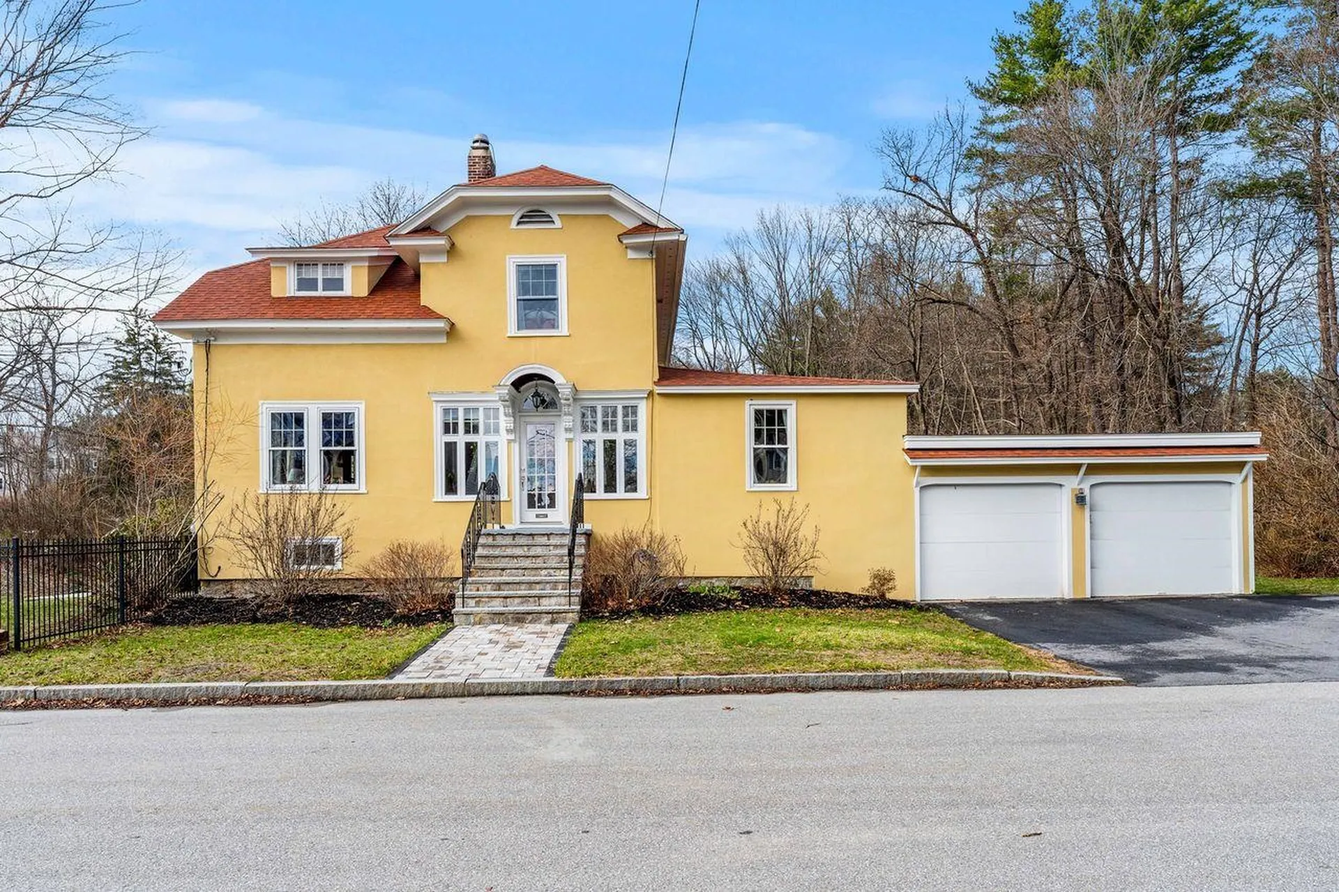 483 Walnut Street Manchester NH 03104