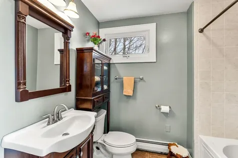 483 Walnut Street Manchester NH 03104
