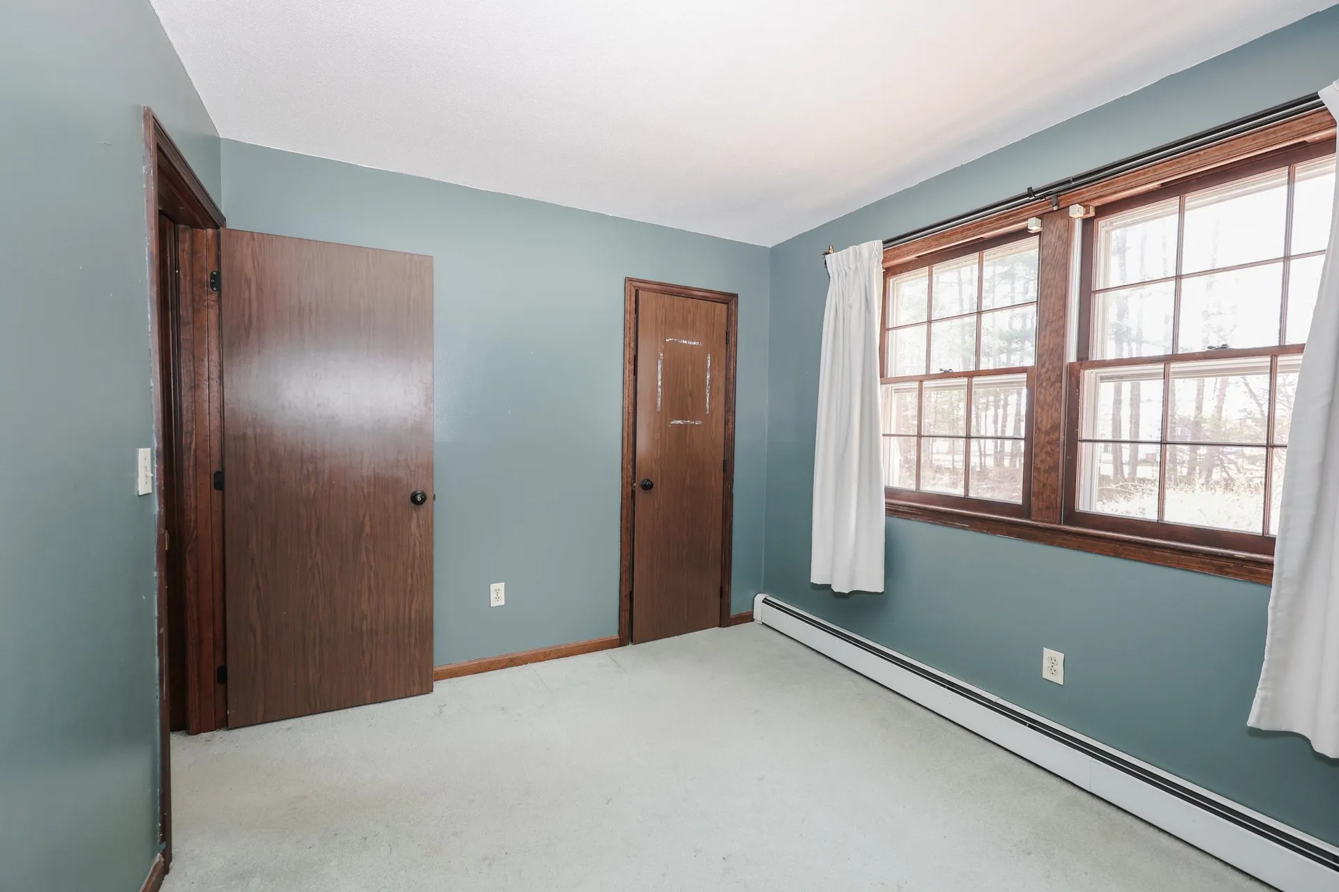 12 Forest Lane Litchfield NH 03052