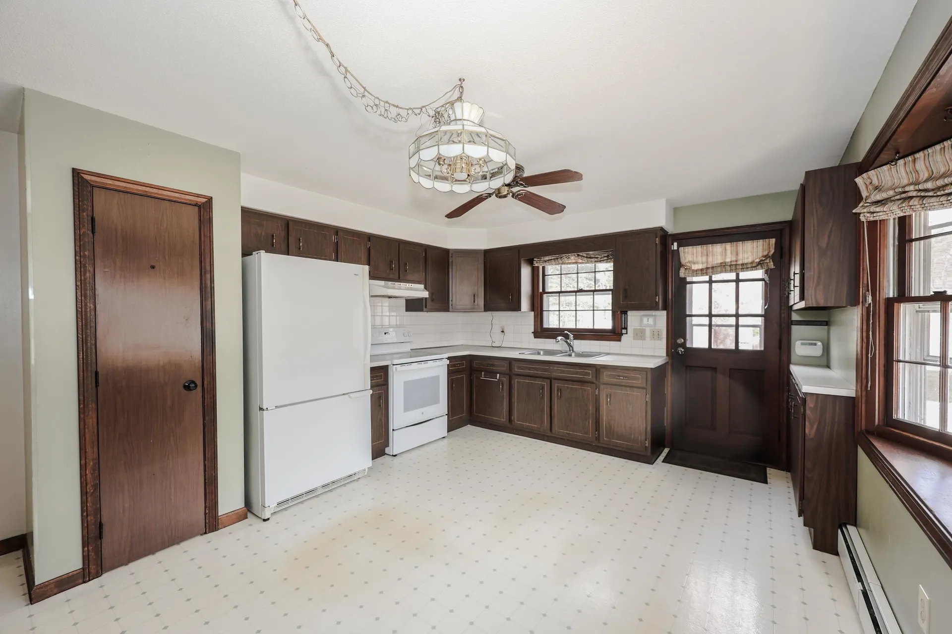 12 Forest Lane Litchfield NH 03052