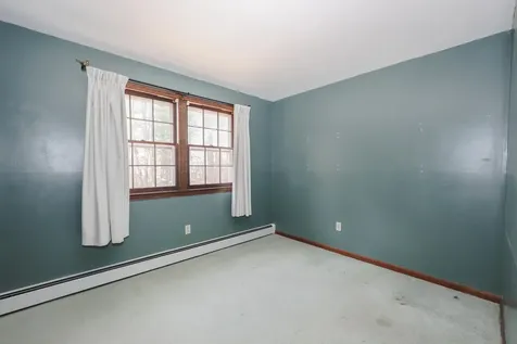 12 Forest Lane Litchfield NH 03052