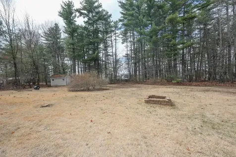 12 Forest Lane Litchfield NH 03052