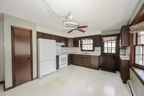12 Forest Lane Litchfield NH 03052