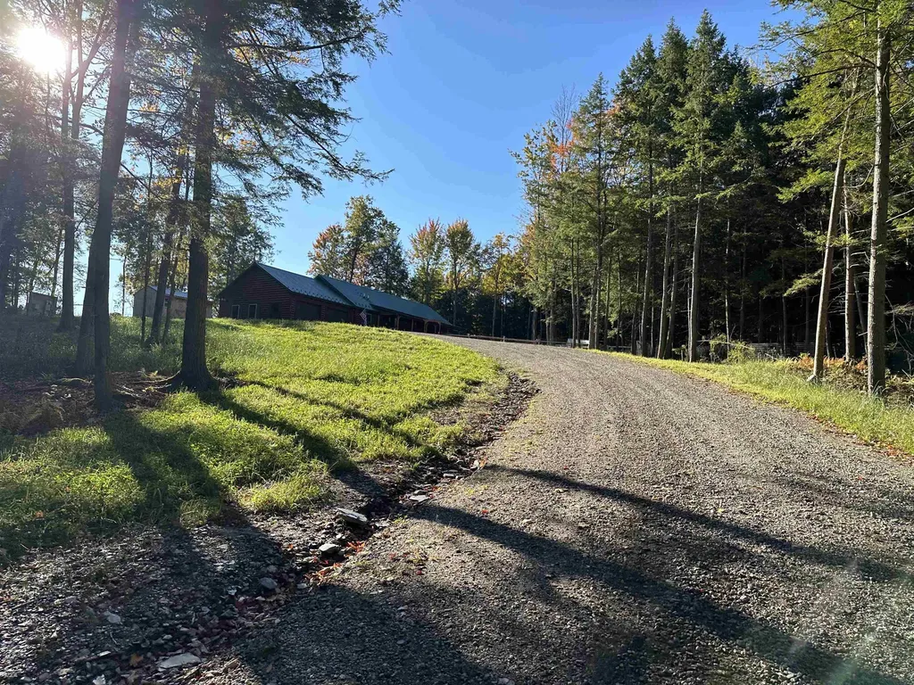 2243 West Lake Road Poultney VT 05774
