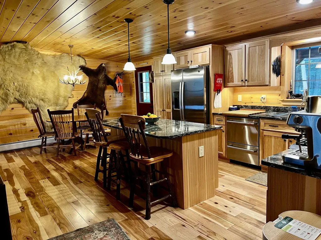 2243 West Lake Road Poultney VT 05774