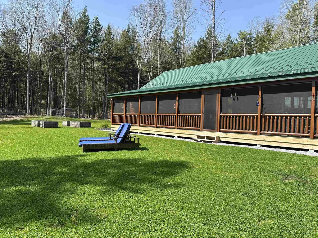 2243 West Lake Road Poultney VT 05774