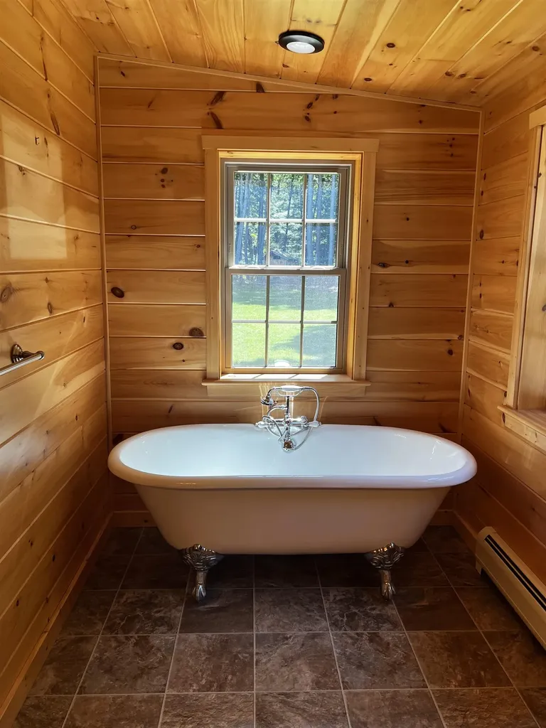 2243 West Lake Road Poultney VT 05774