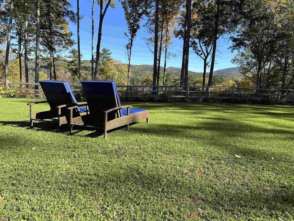 2243 West Lake Road Poultney VT 05774