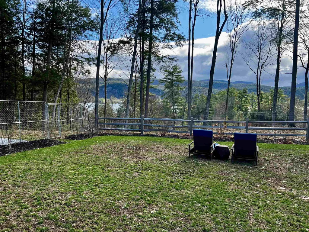 2243 West Lake Road Poultney VT 05774