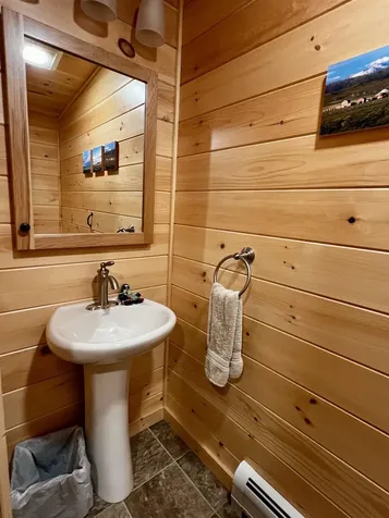 2243 West Lake Road Poultney VT 05774