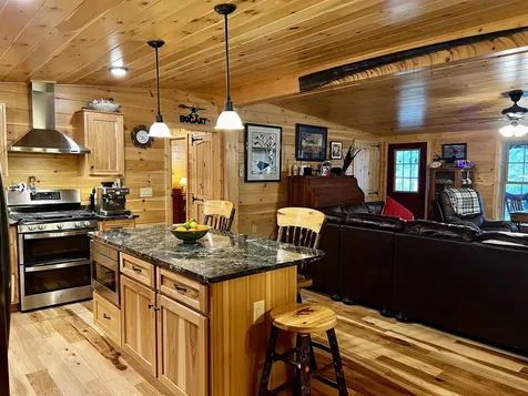 2243 West Lake Road Poultney VT 05774