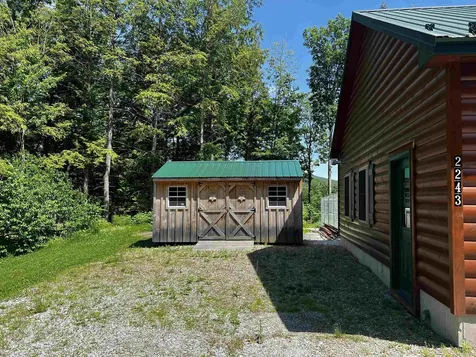 2243 West Lake Road Poultney VT 05774