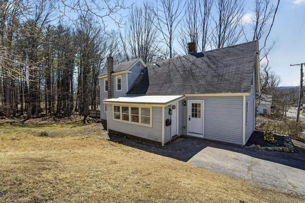 135 George Street Keene NH 03431