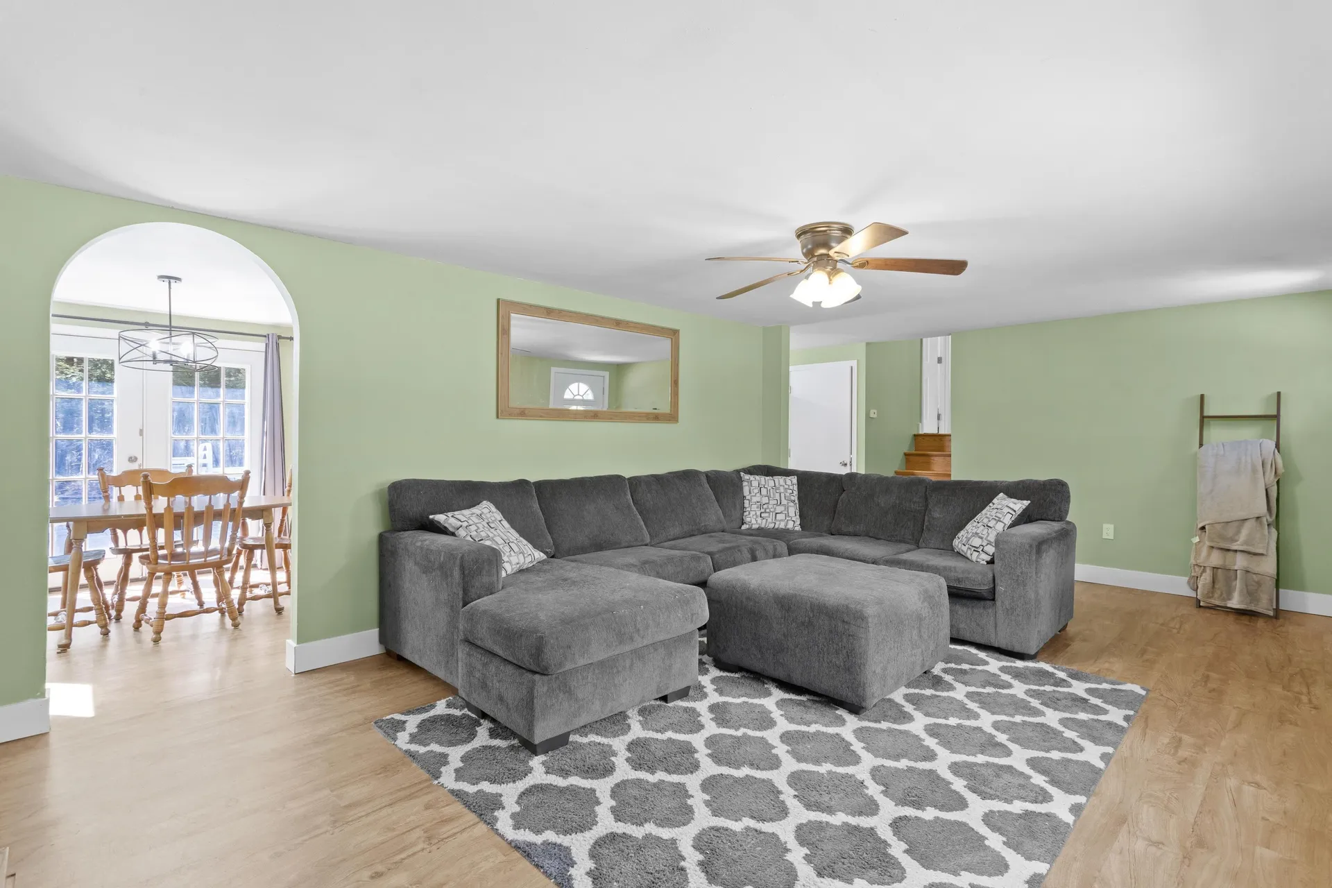 567 N Stark Highway Weare NH 03281