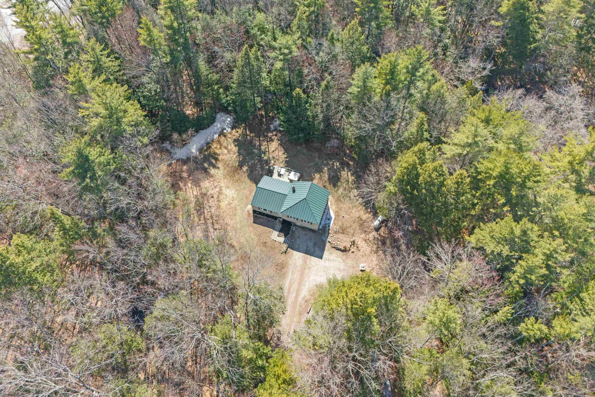 567 N Stark Highway Weare NH 03281