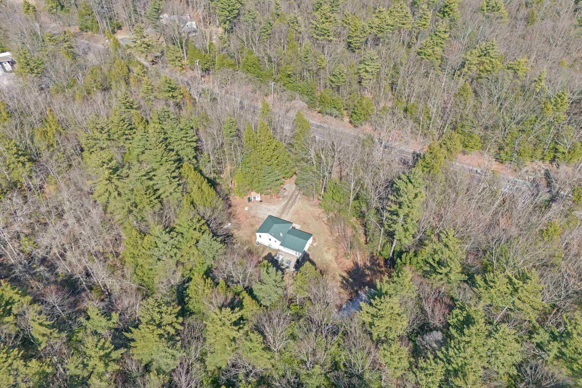 567 N Stark Highway Weare NH 03281