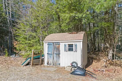 567 N Stark Highway Weare NH 03281