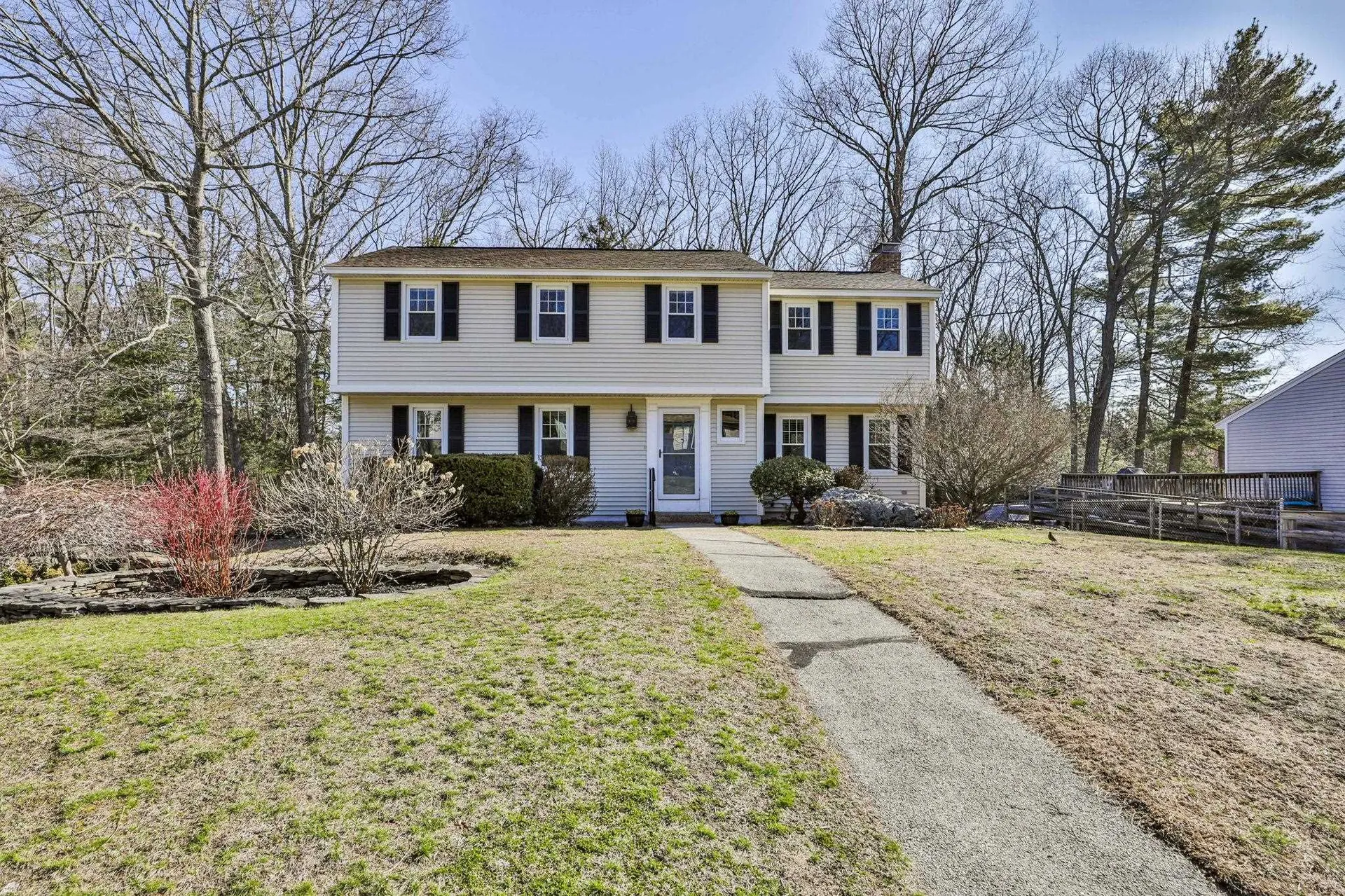 13 Cider Lane Nashua NH 03063