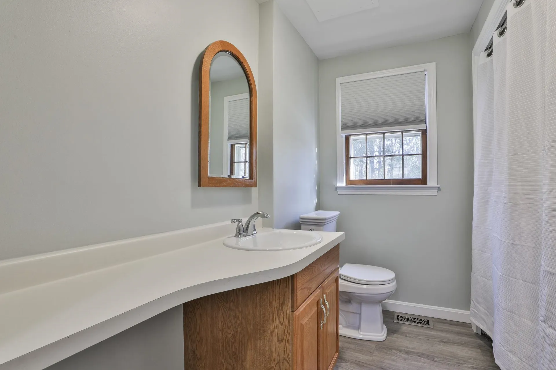 13 Cider Lane Nashua NH 03063