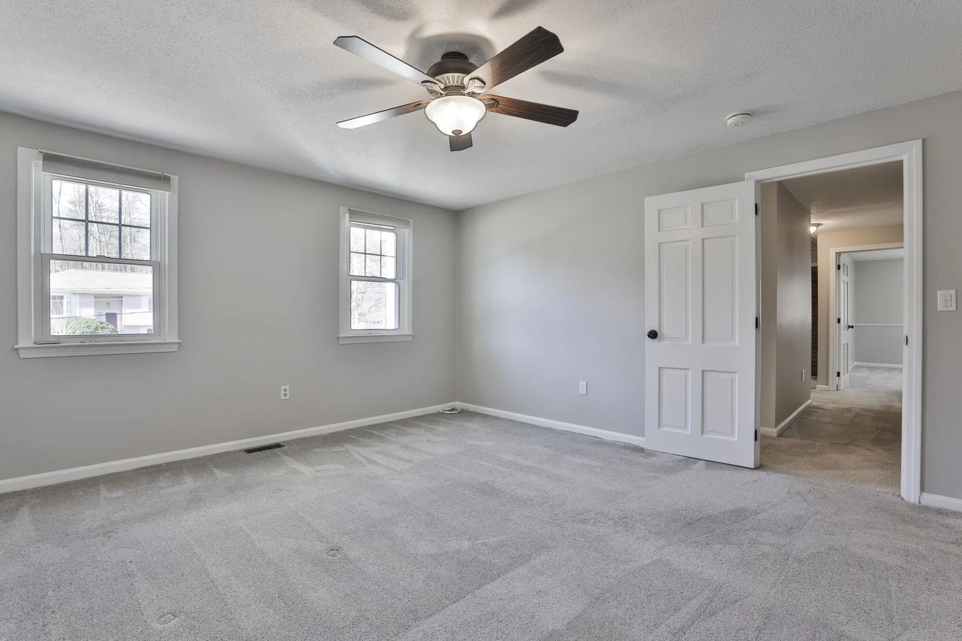 13 Cider Lane Nashua NH 03063