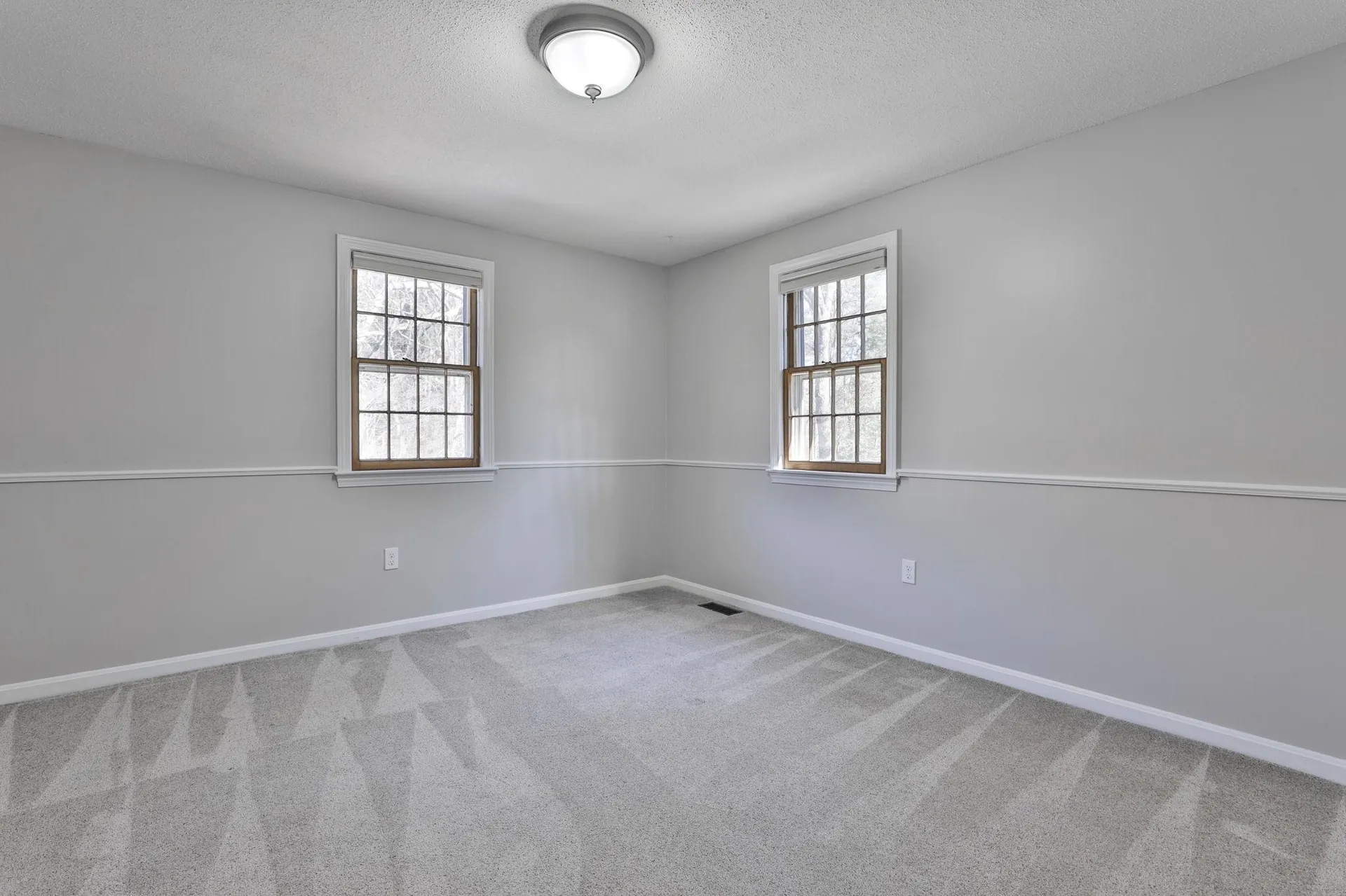 13 Cider Lane Nashua NH 03063