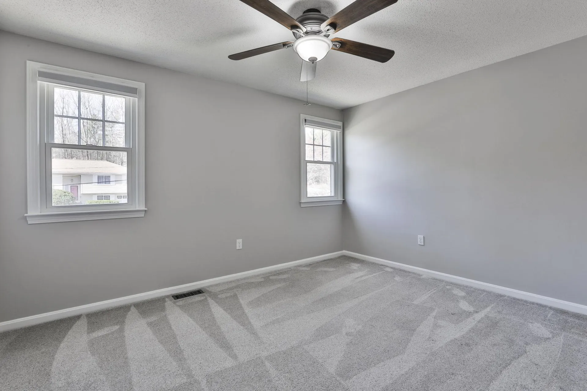 13 Cider Lane Nashua NH 03063