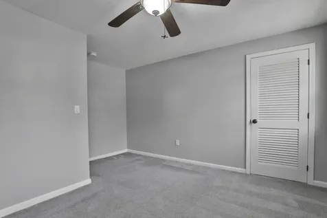 13 Cider Lane Nashua NH 03063