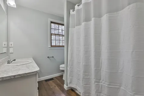 13 Cider Lane Nashua NH 03063