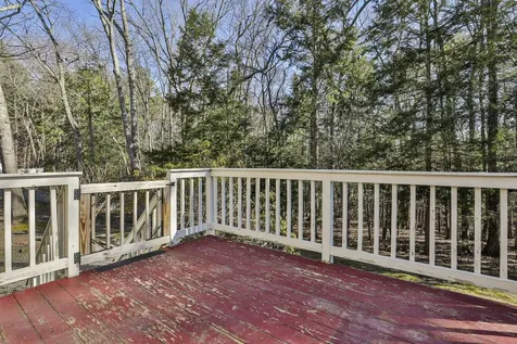 13 Cider Lane Nashua NH 03063