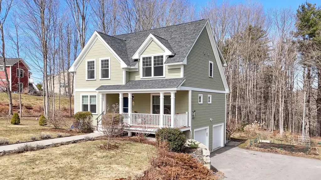 425 Pleasant Street Rollinsford NH 03869