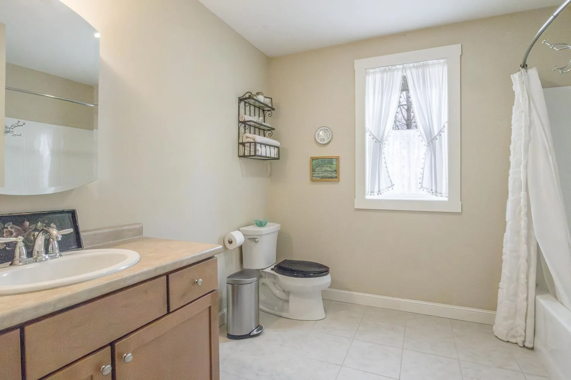 425 Pleasant Street Rollinsford NH 03869