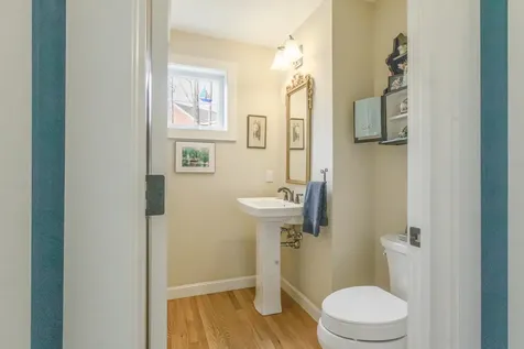 425 Pleasant Street Rollinsford NH 03869