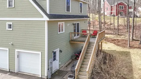 425 Pleasant Street Rollinsford NH 03869