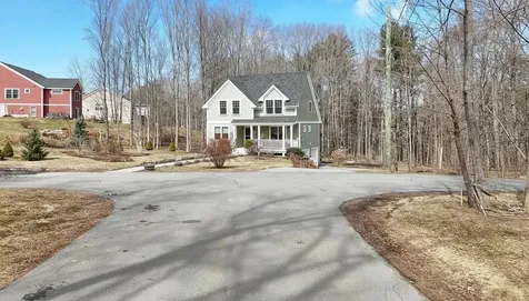 425 Pleasant Street Rollinsford NH 03869