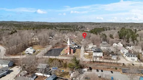 425 Pleasant Street Rollinsford NH 03869