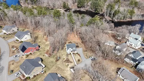 425 Pleasant Street Rollinsford NH 03869