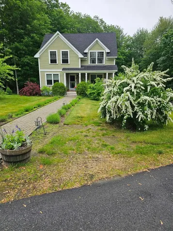 425 Pleasant Street Rollinsford NH 03869