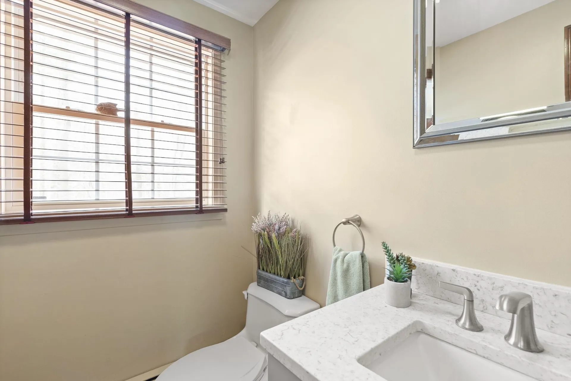 76 Tehias Road Rye NH 03870